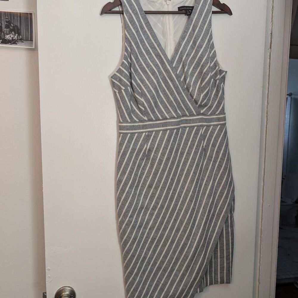 Banana Republic Women's Grey and White Dress